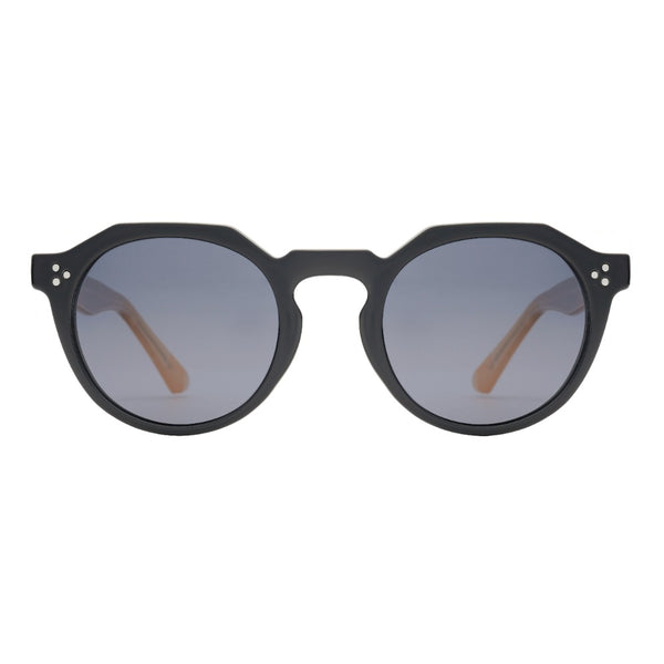 SHAY | Black/ Cream | Smokey Lens
